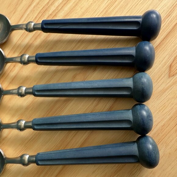 5 Oxford Hall Teaspoons Blue Handles 7-1/4" Vintage Retro Flatware Durable - Picture 2 of 10